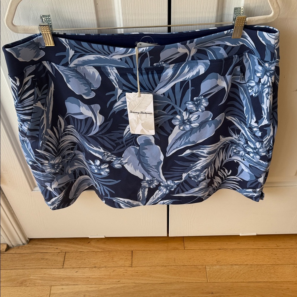 Tommy Bahama Blue and White IslandZone Skirt